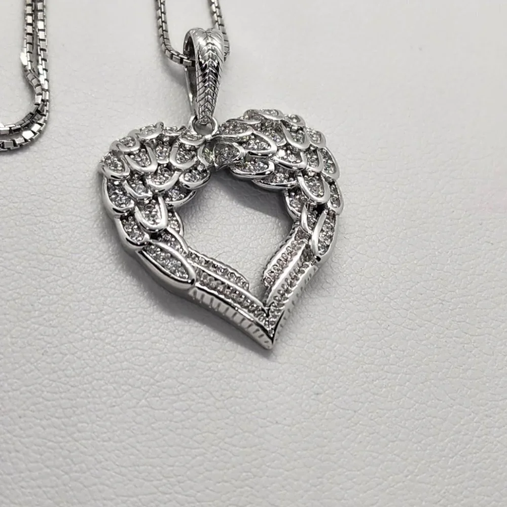 Brand New Sterling SIlver 925 Angel Wings Heart Necklace